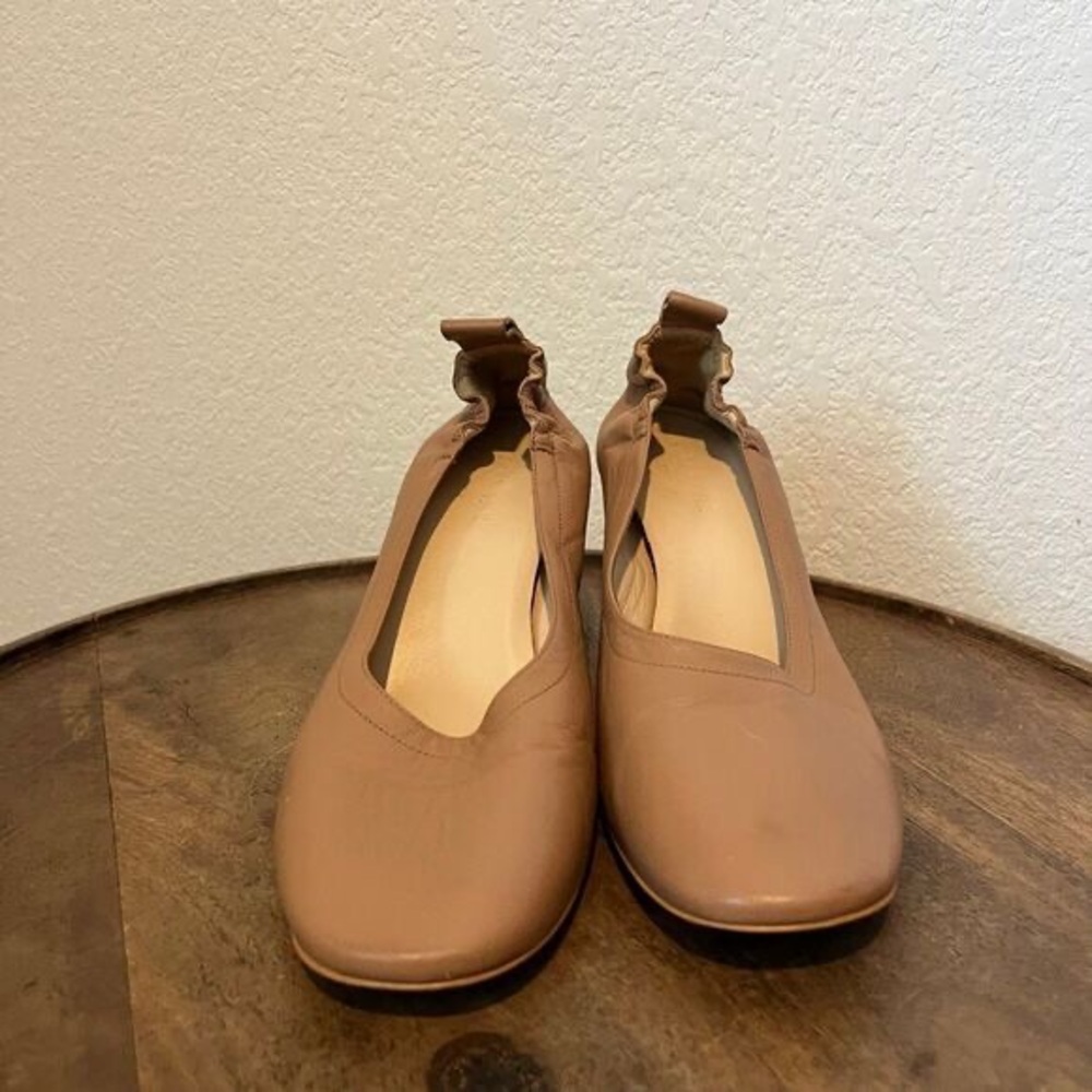 Elegant Tan Women's Shoes